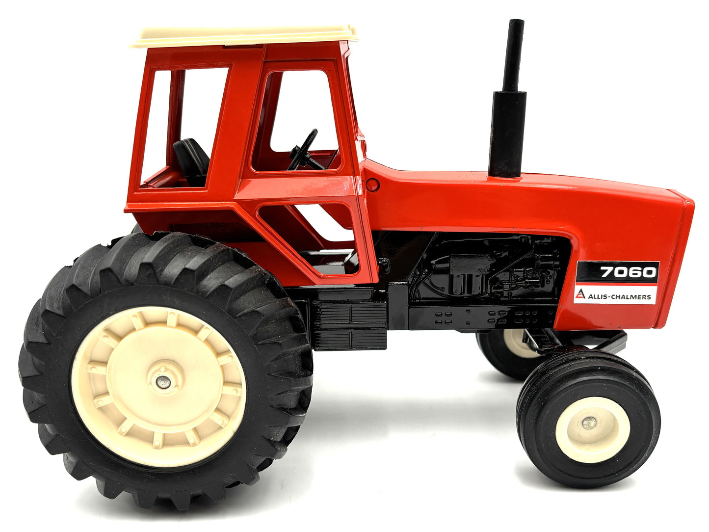 1/16 Allis-Chalmers 7060 Black Belly