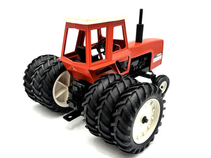 1/16 Allis-Chalmers 7080 Summer Farm Toy Show