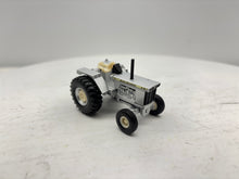 1/64 Allis-Chalmers D21 Prestige Silver Chase