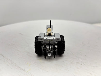 1/64 Allis-Chalmers D21 Prestige Silver Chase