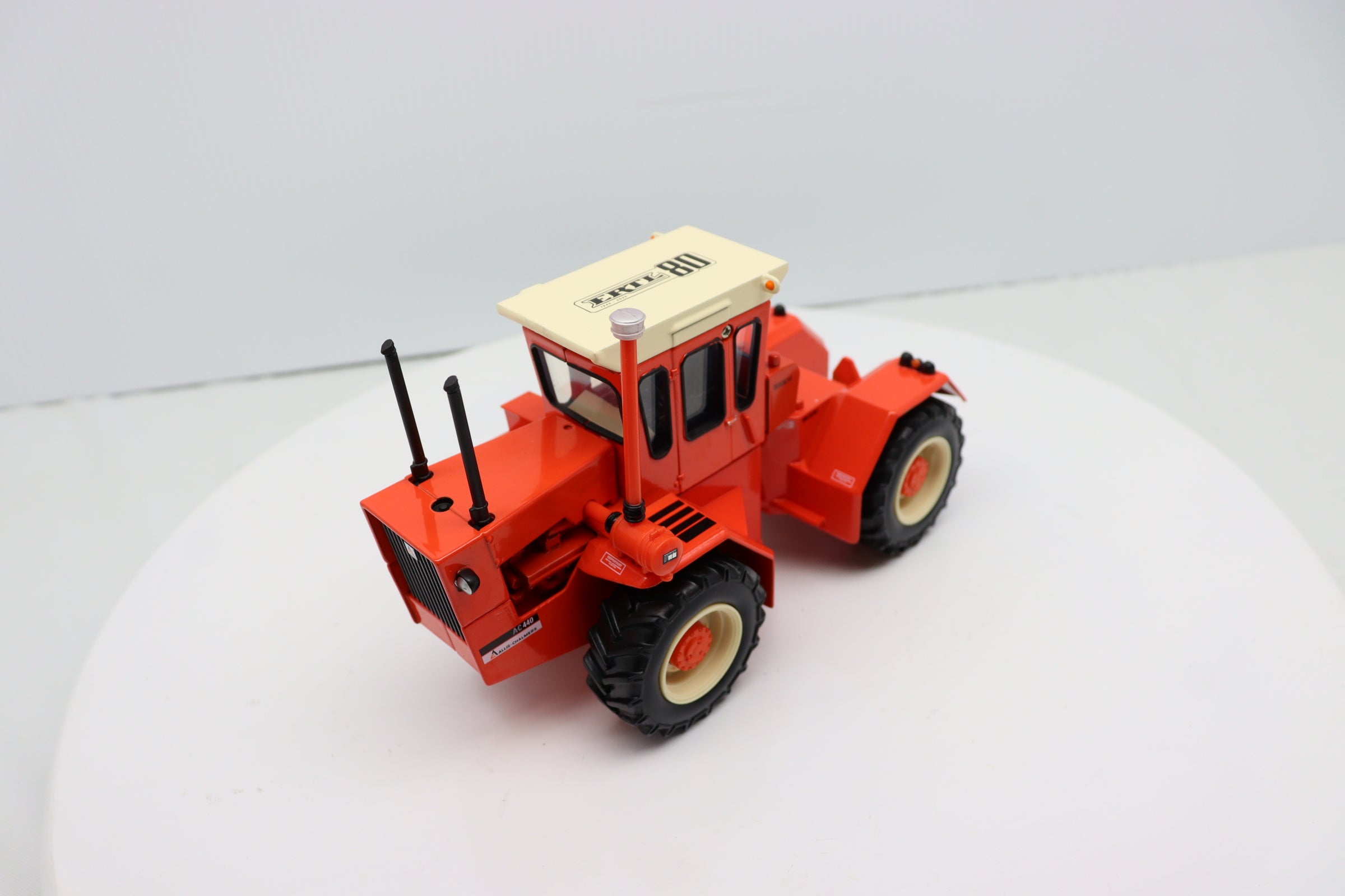 1/32 Allis Chalmers 440