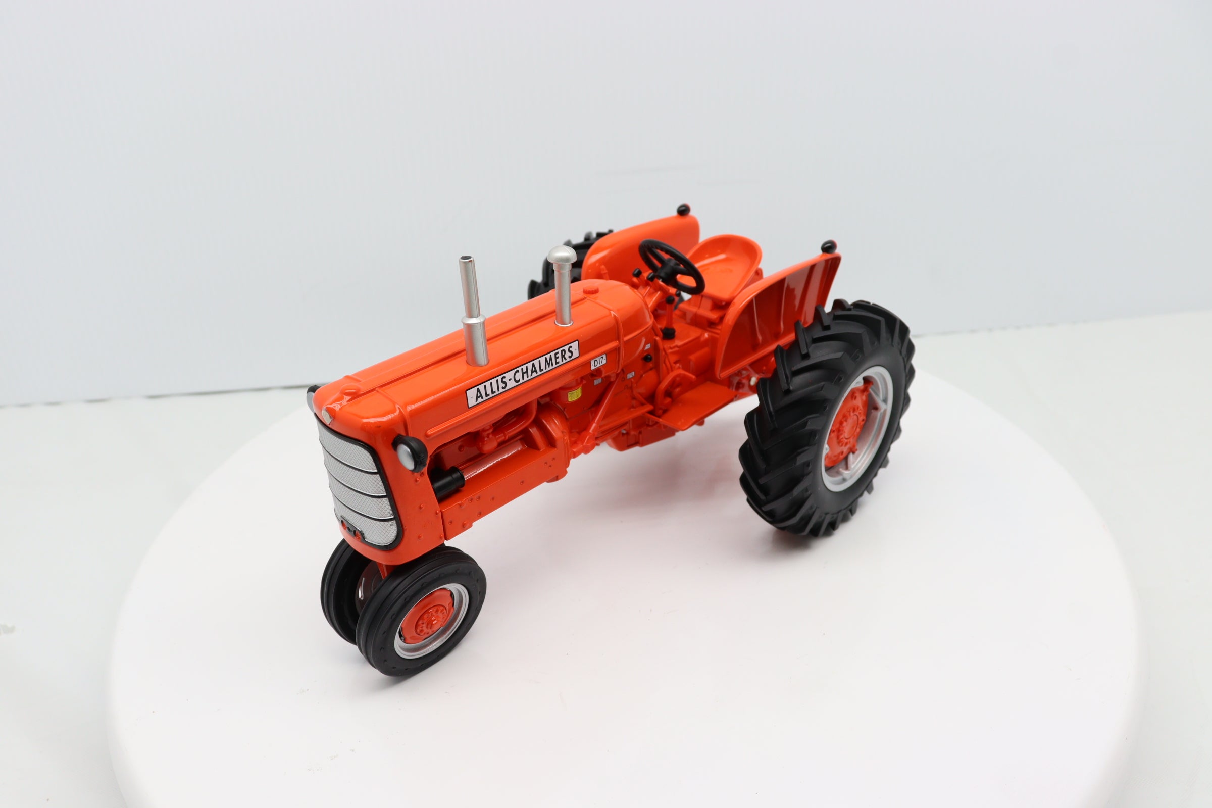 1/16 Allis-Chalmers D17