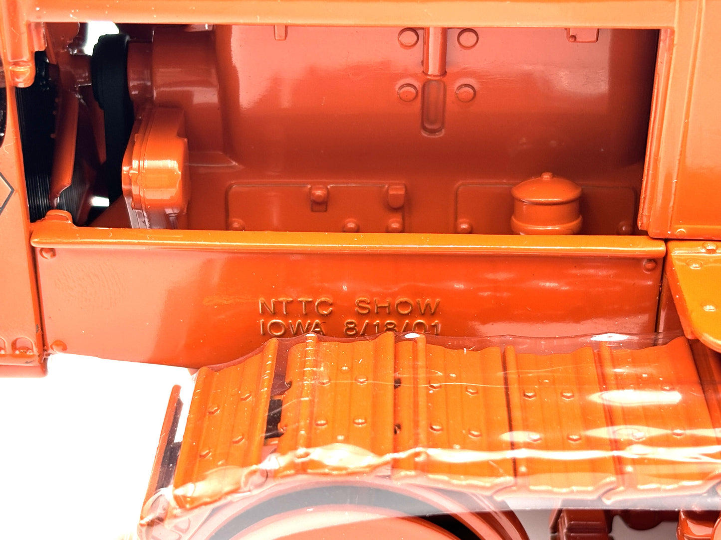 1/16Allis-Chalmers ''K'' Widetread Crawler