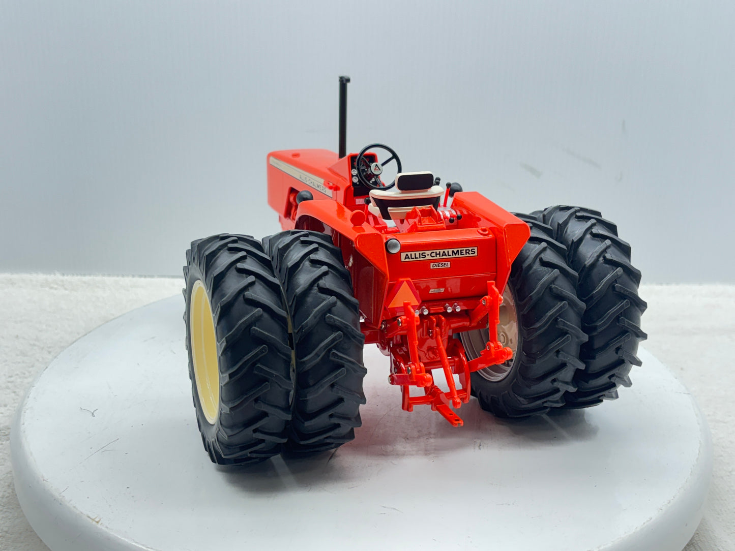 1/16 Allis-Chalmers One-Ninety