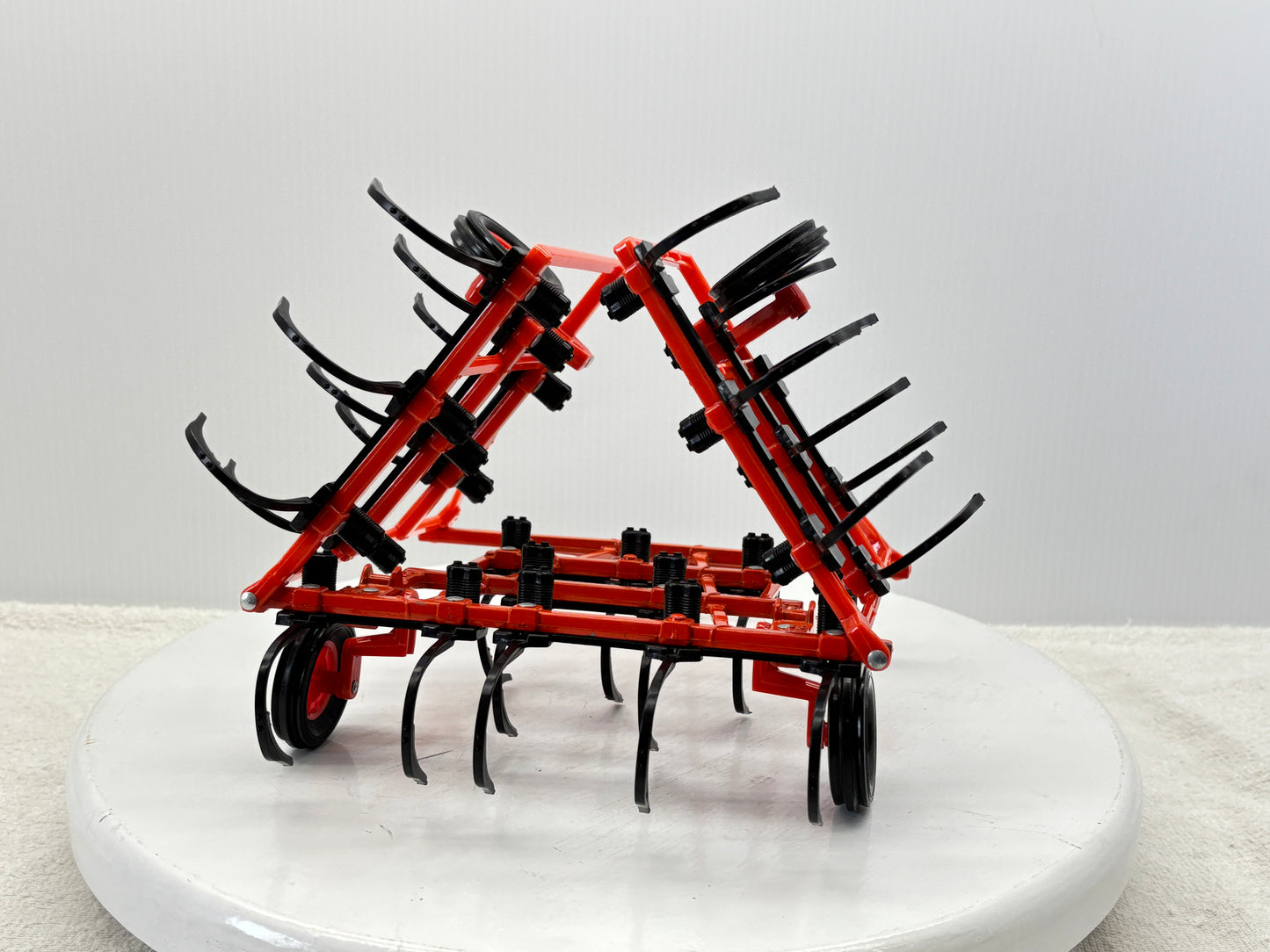 1/16 Allis-Chalmers Tillage Plow