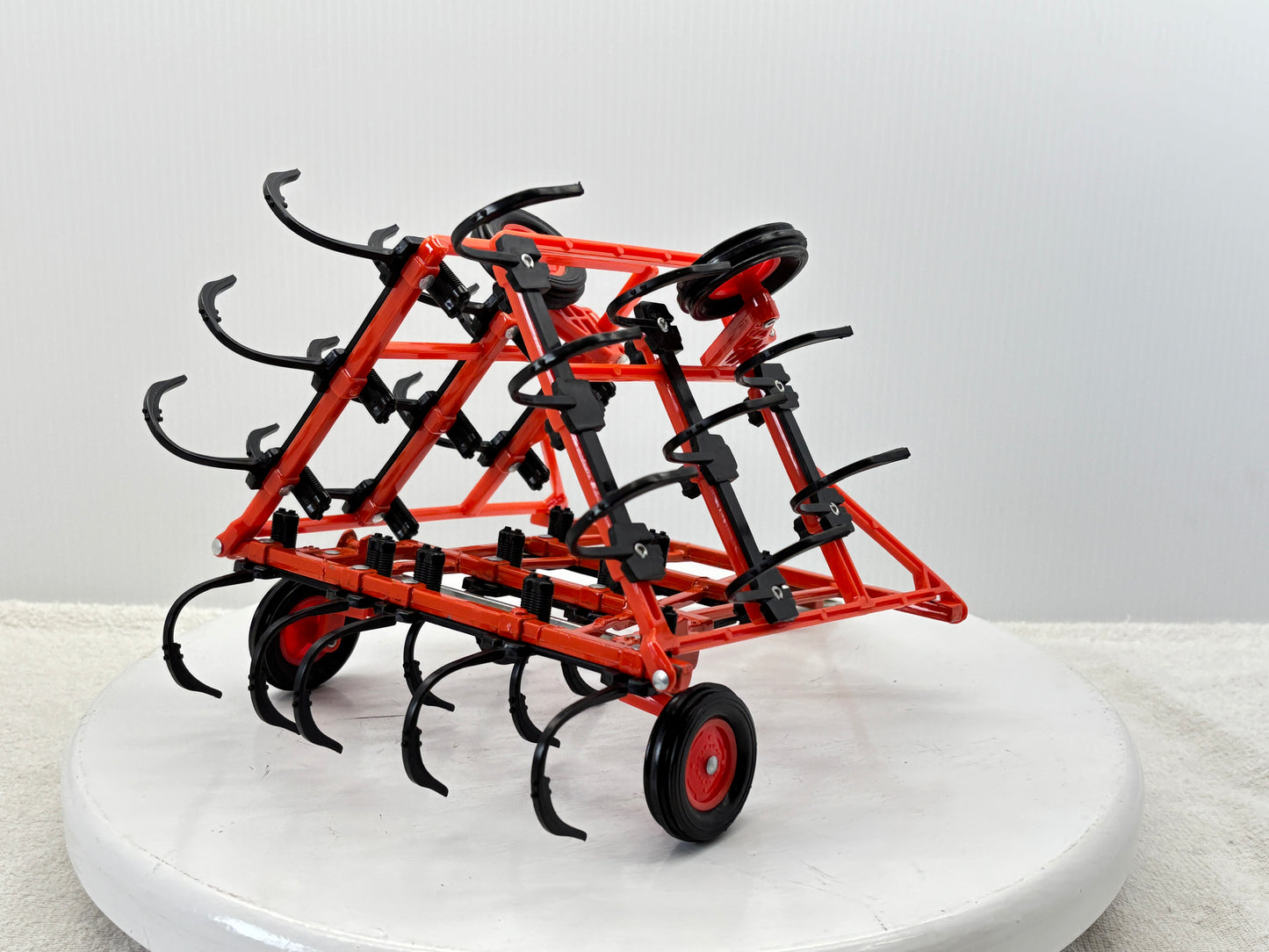 1/16 Allis-Chalmers Tillage Plow