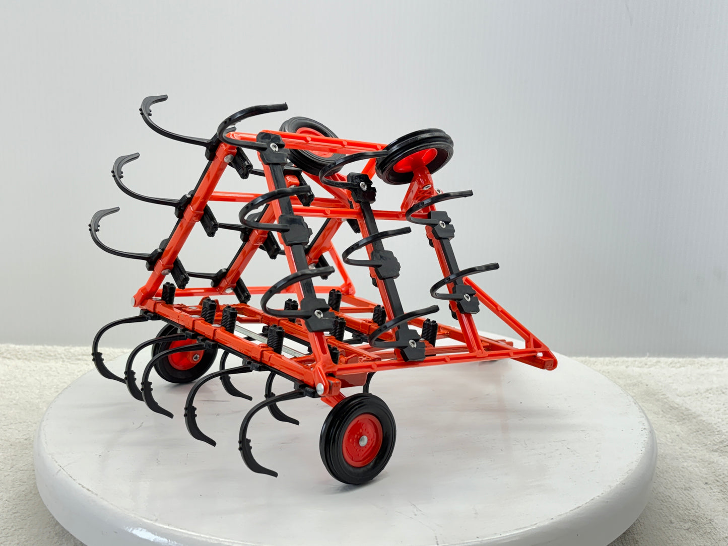 1/16 Allis-Chalmers Tillage Plow
