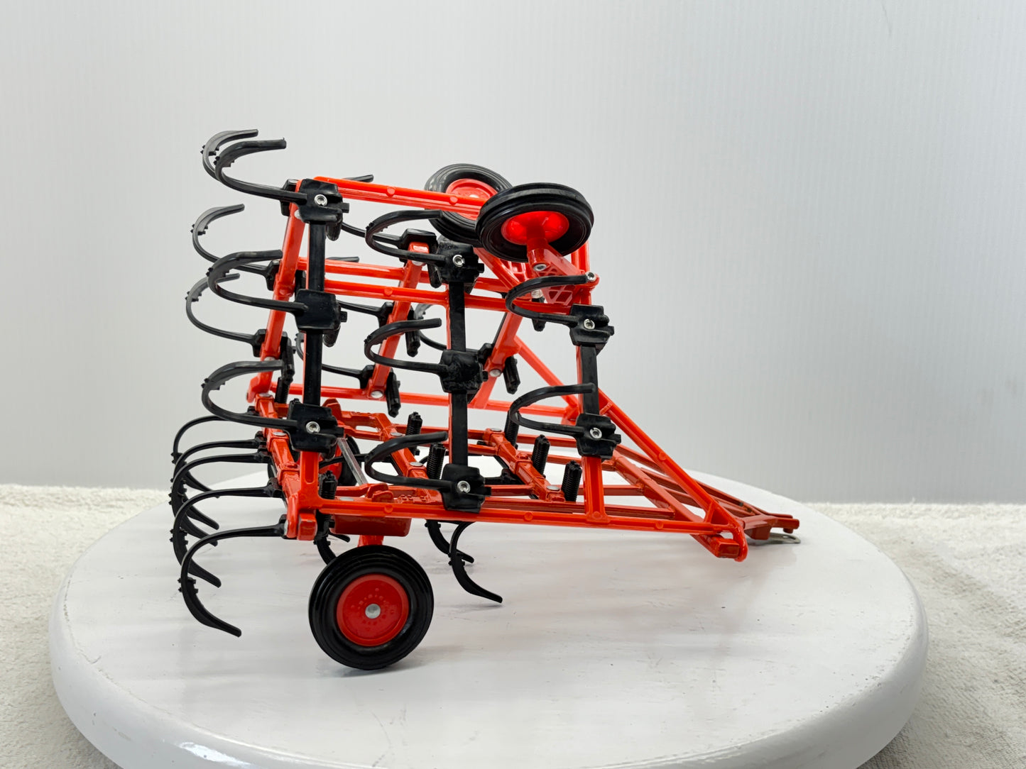 1/16 Allis-Chalmers Tillage Plow