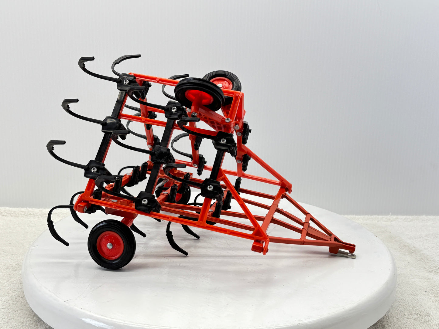 1/16 Allis-Chalmers Tillage Plow