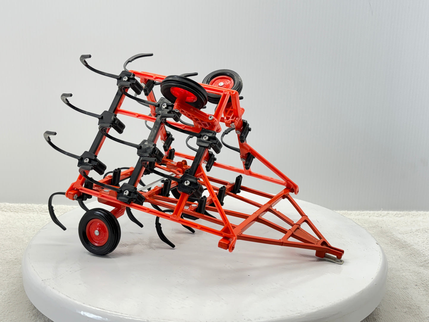 1/16 Allis-Chalmers Tillage Plow