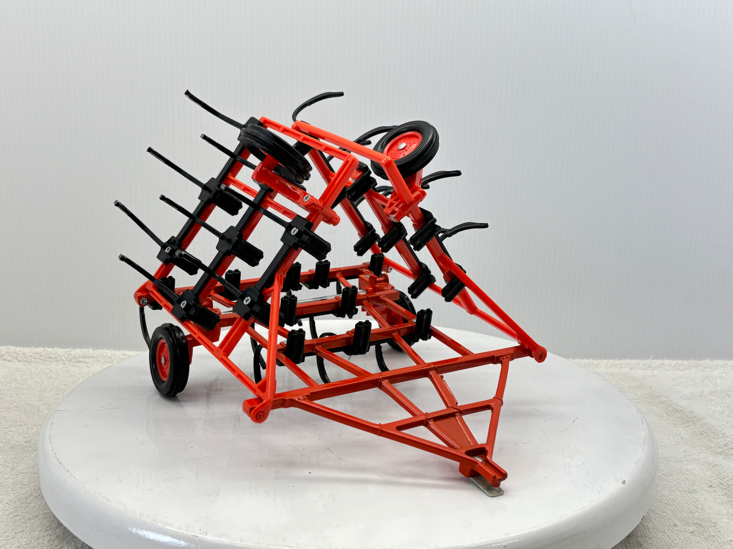 1/16 Allis-Chalmers Tillage Plow