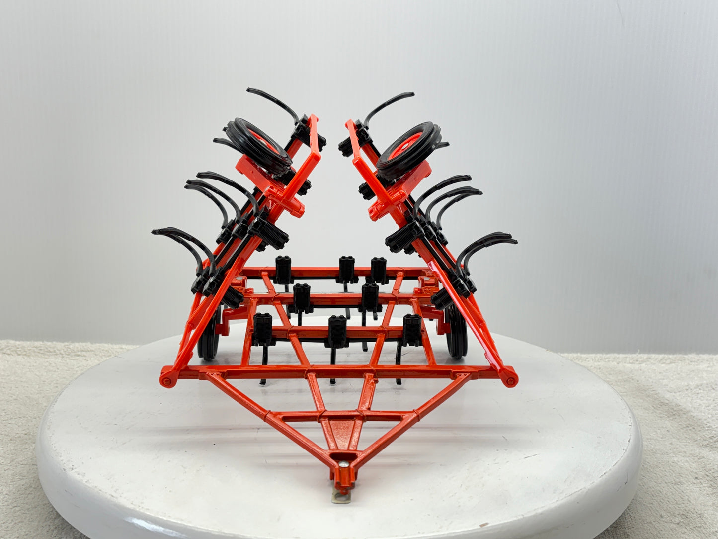 1/16 Allis-Chalmers Tillage Plow
