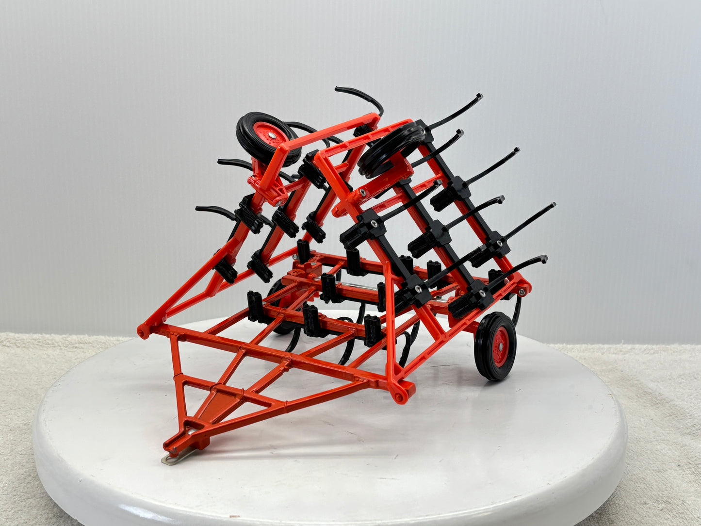 1/16 Allis-Chalmers Tillage Plow