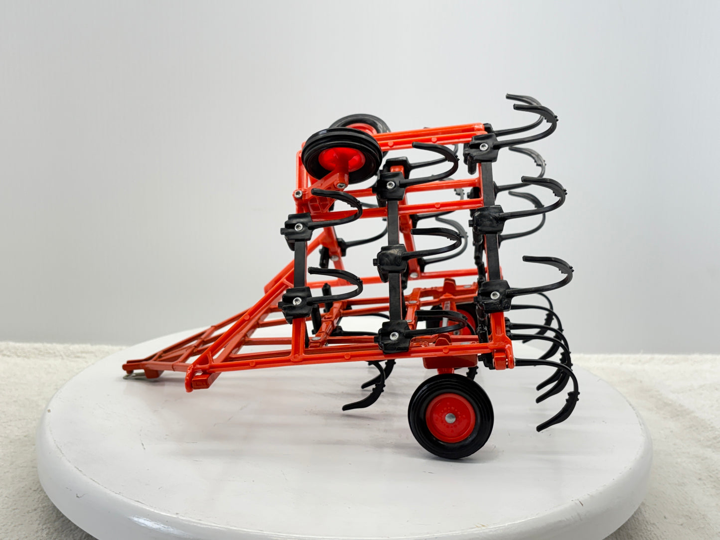 1/16 Allis-Chalmers Tillage Plow