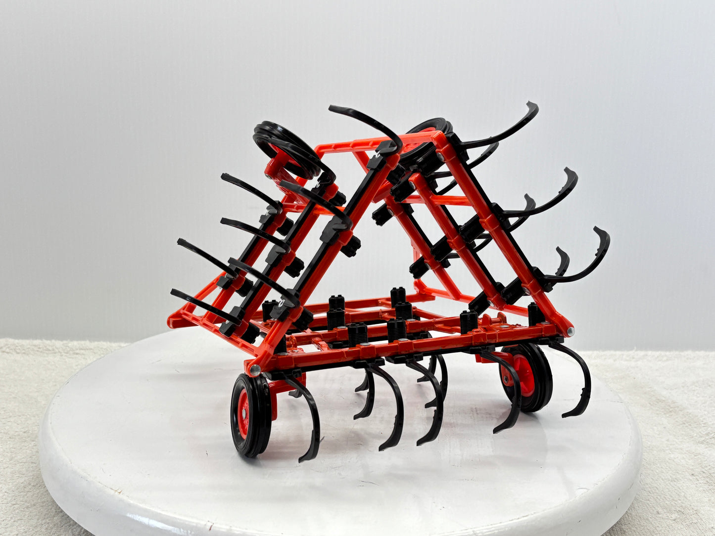 1/16 Allis-Chalmers Tillage Plow
