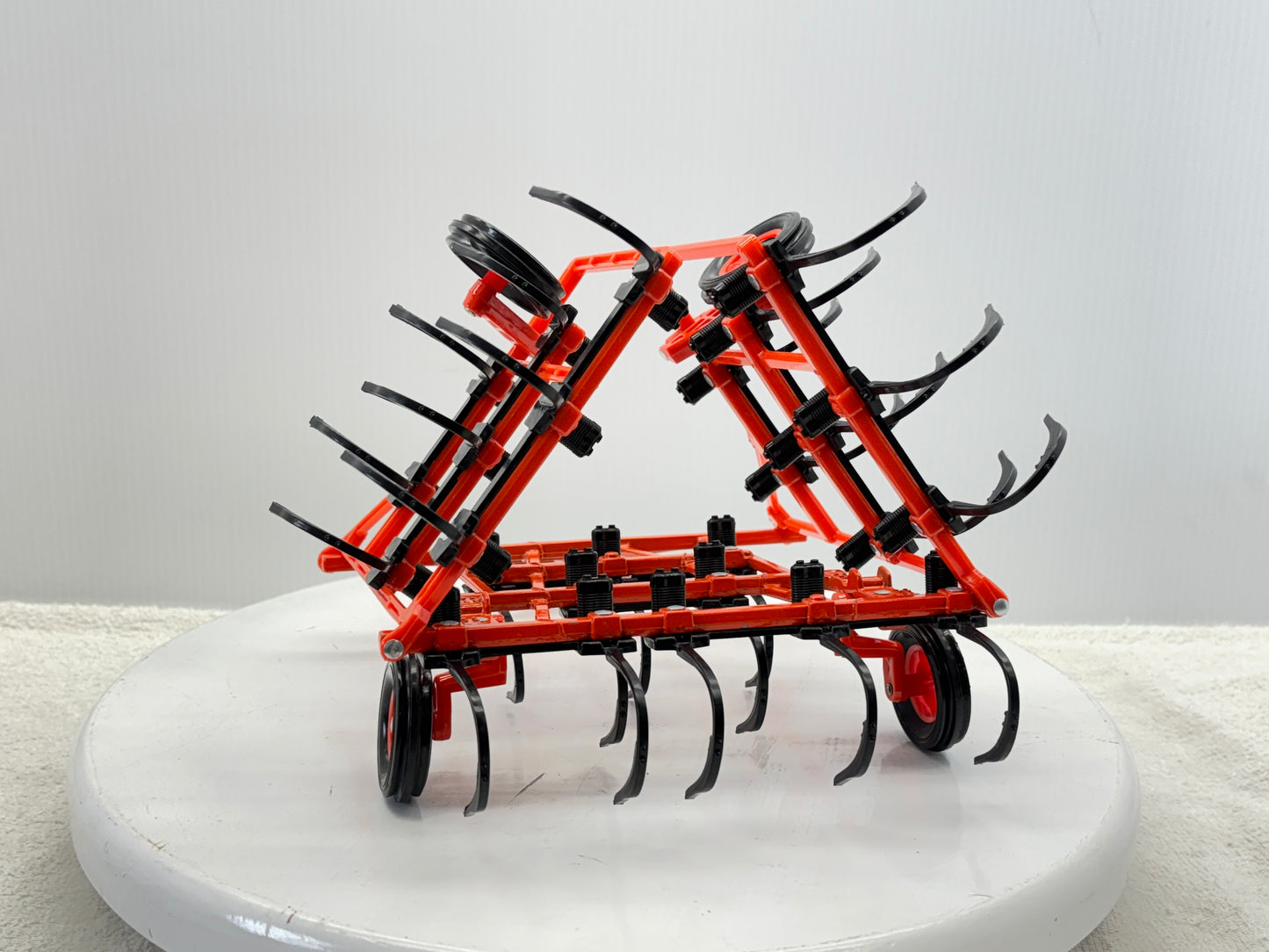 1/16 Allis-Chalmers Tillage Plow