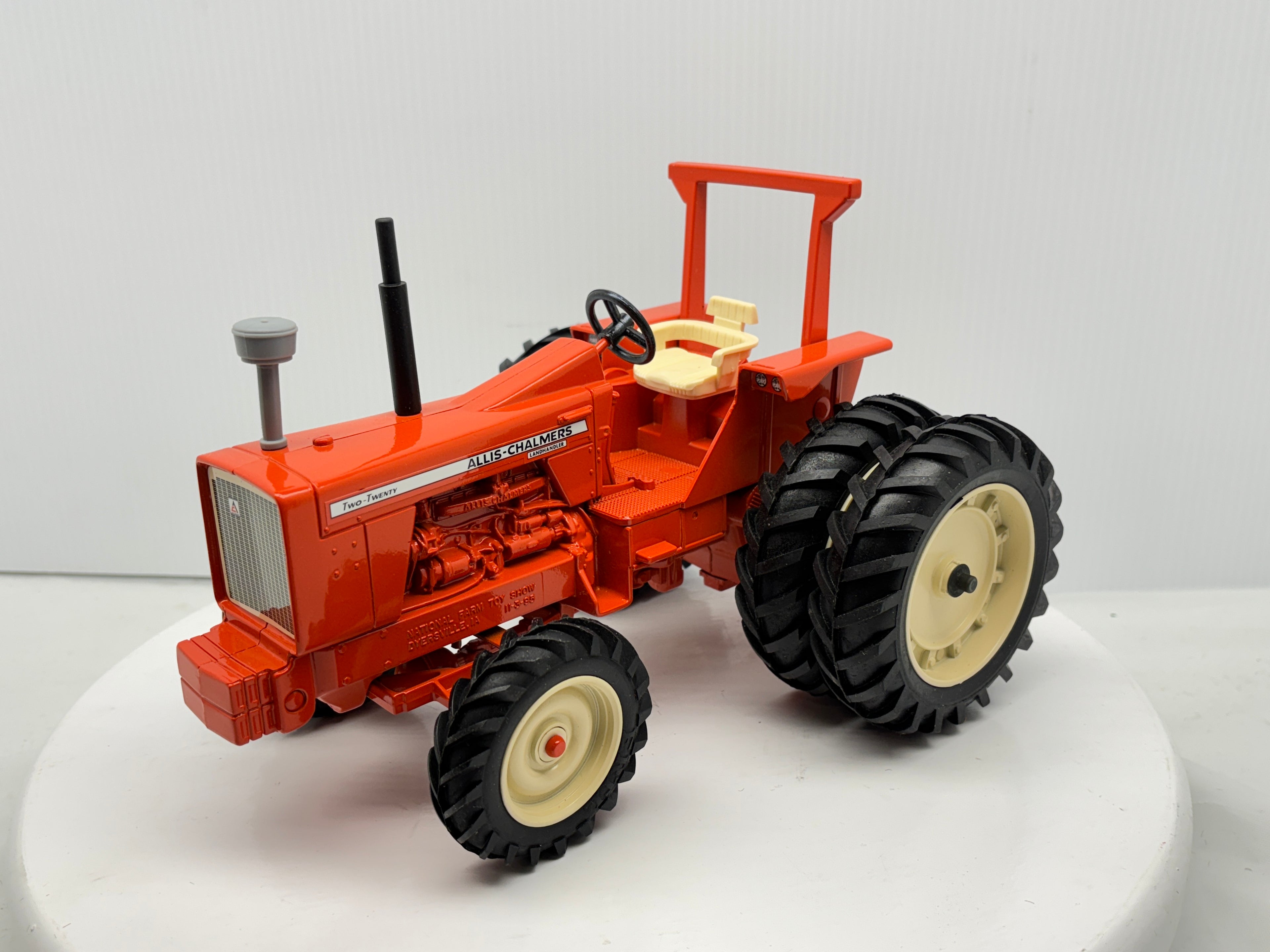 1/16 Allis-Chalmers Two-Twenty