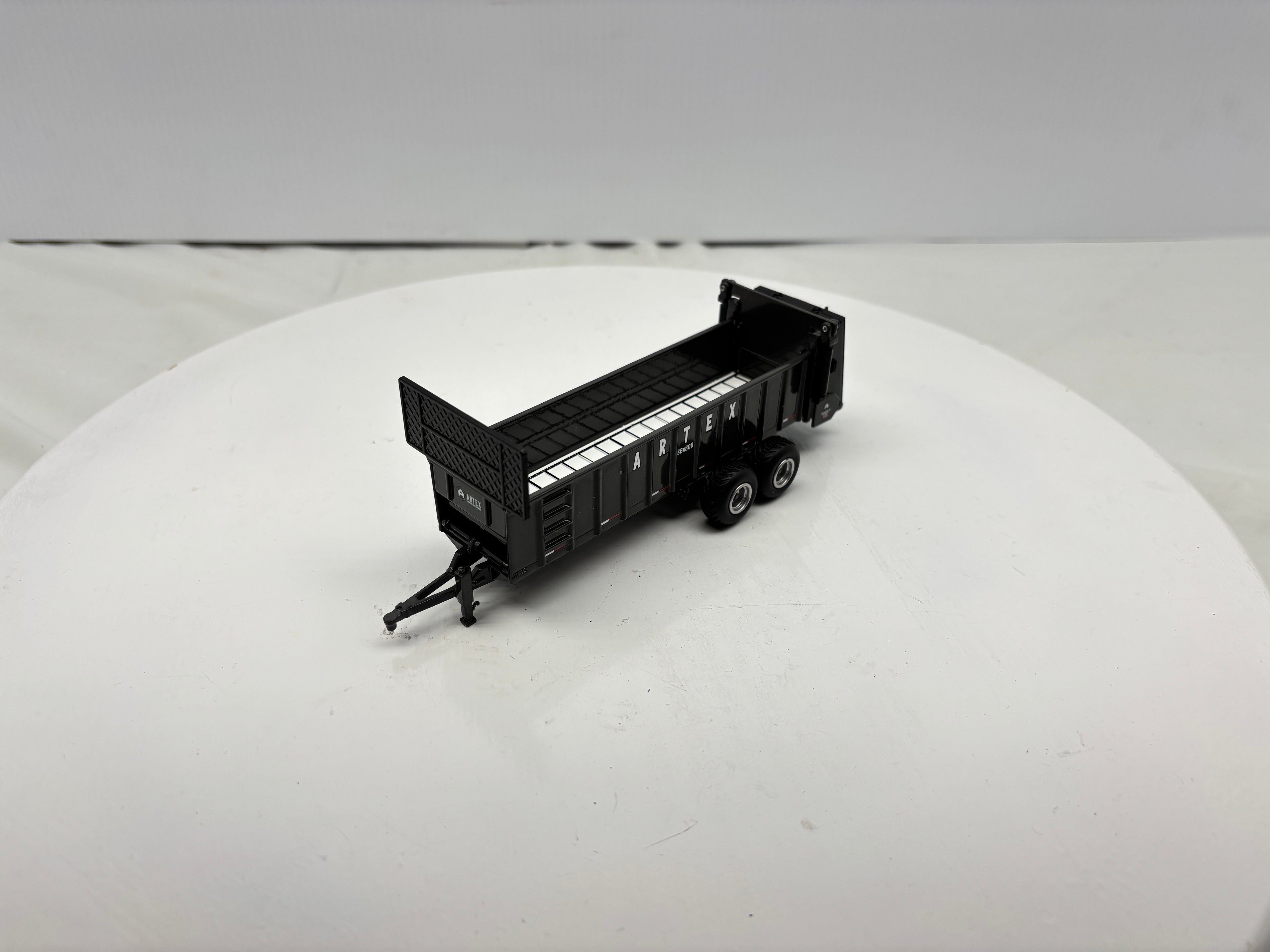 1/64 Artex 800 SBX300