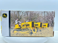 1/16 John Deere 1010