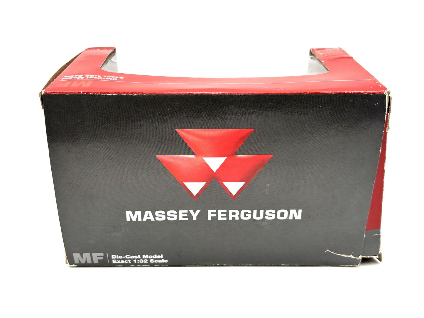 1/32 Massey Ferguson 135