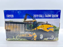 1/64 New Holland FR920 Gold