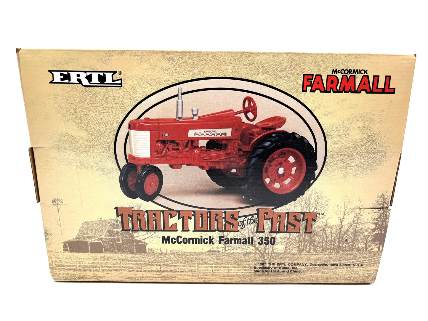 1/16 McCormick Farmall 350 Tractors of the Past Set