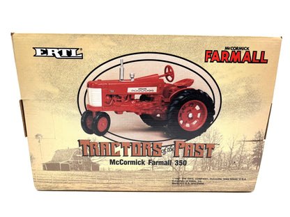 1/16 McCormick Farmall 350 Tractors of the Past Set