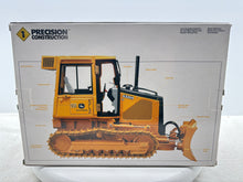 1/16 John Deere 650H Precision