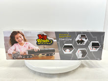 1/32 Freightliner 12250