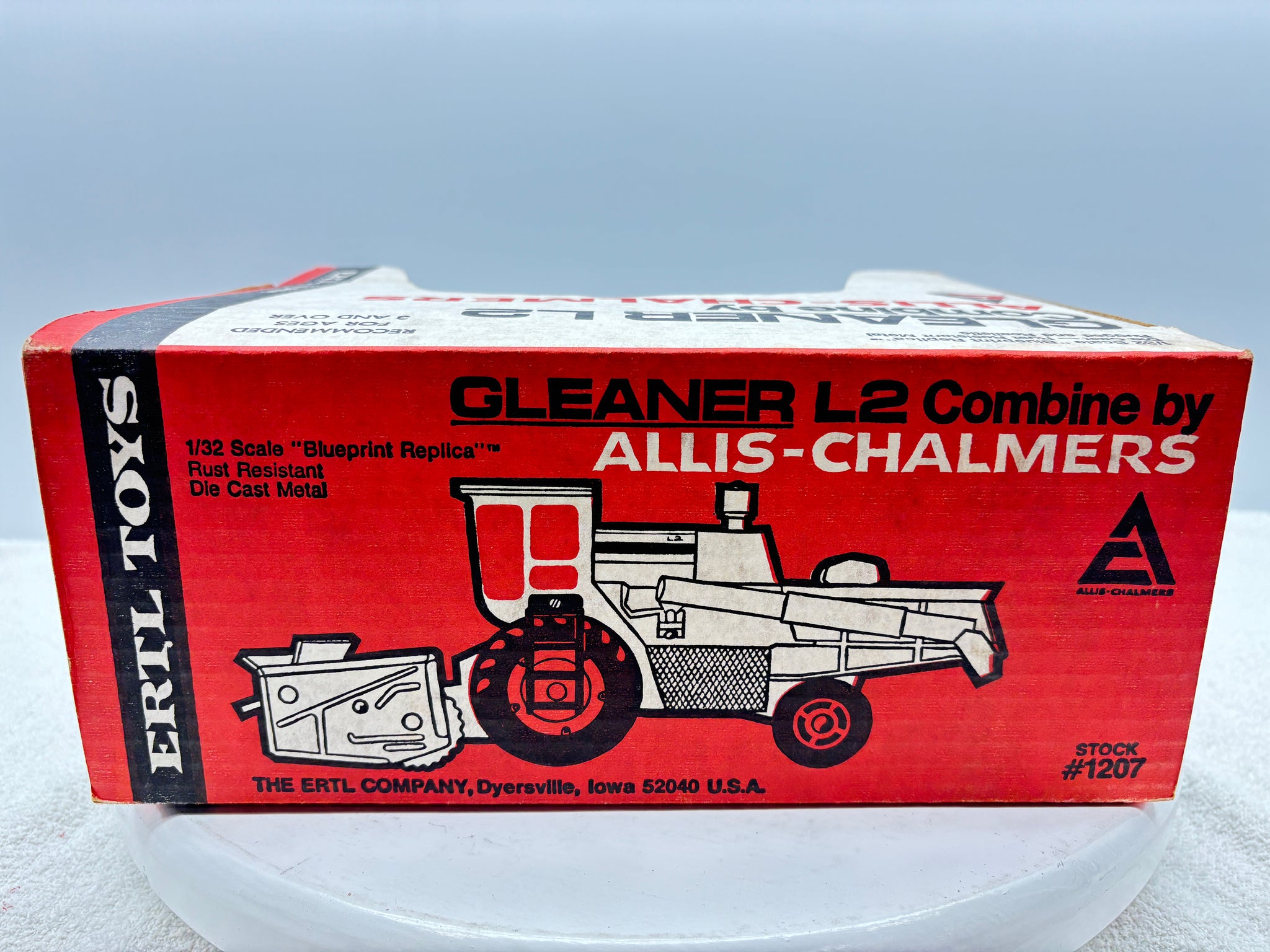 1/32 Allis-Chalmers Gleaner L2 Red Stripe