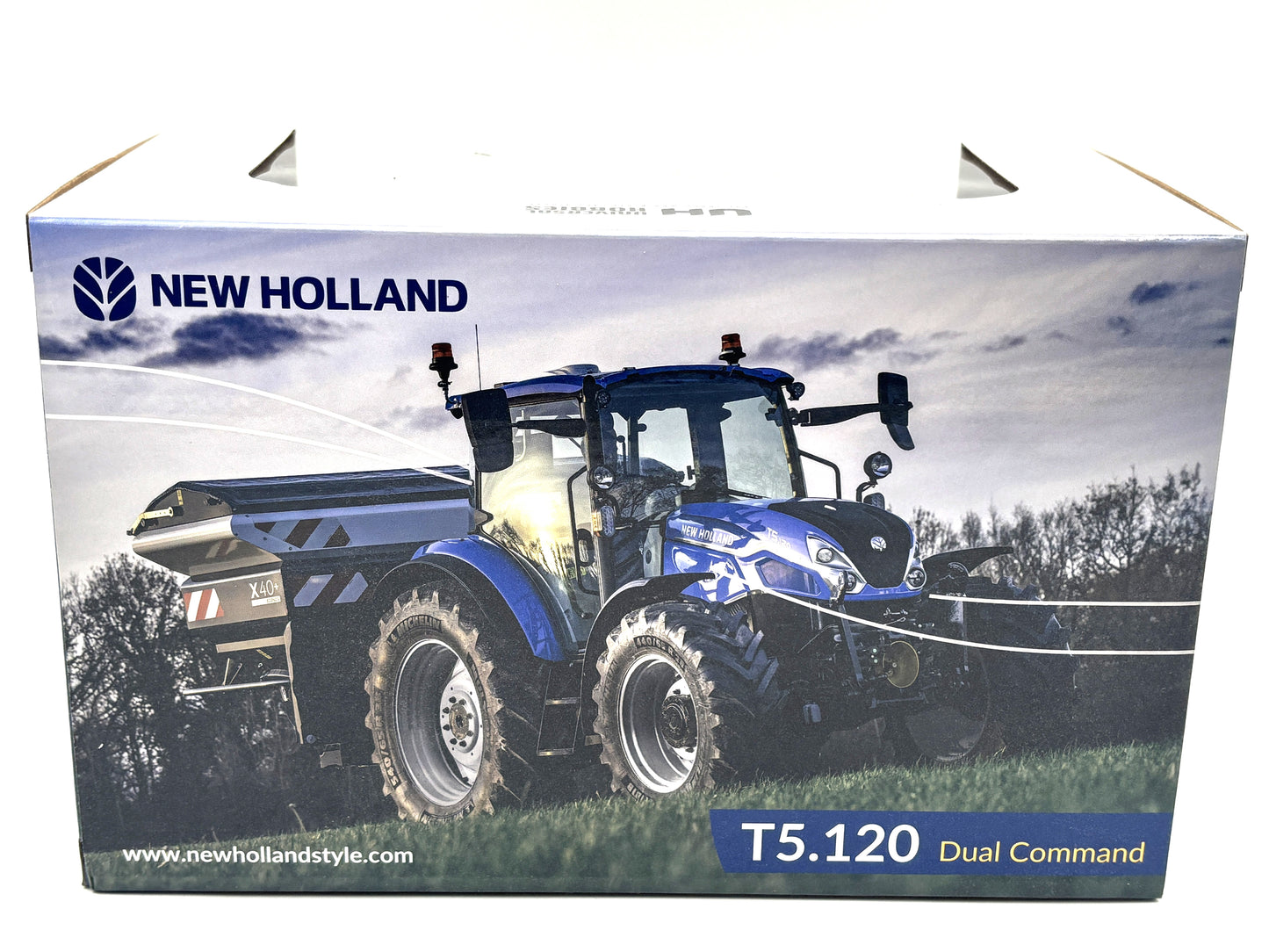 1/32 New Holland T5.120 Dual Command