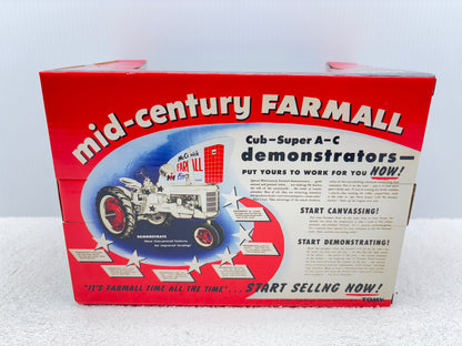 1/16 International Farmall C White Demonstrator