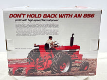 1/16  International 856 Black