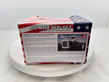 1/64 Big Bud 16V-747 "Patriot Version"