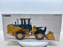 1/16 John Deere 544J