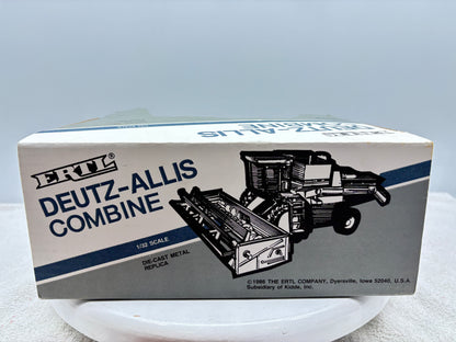 1/32 Duetz-Allis Gleaner L3 Green Stripe
