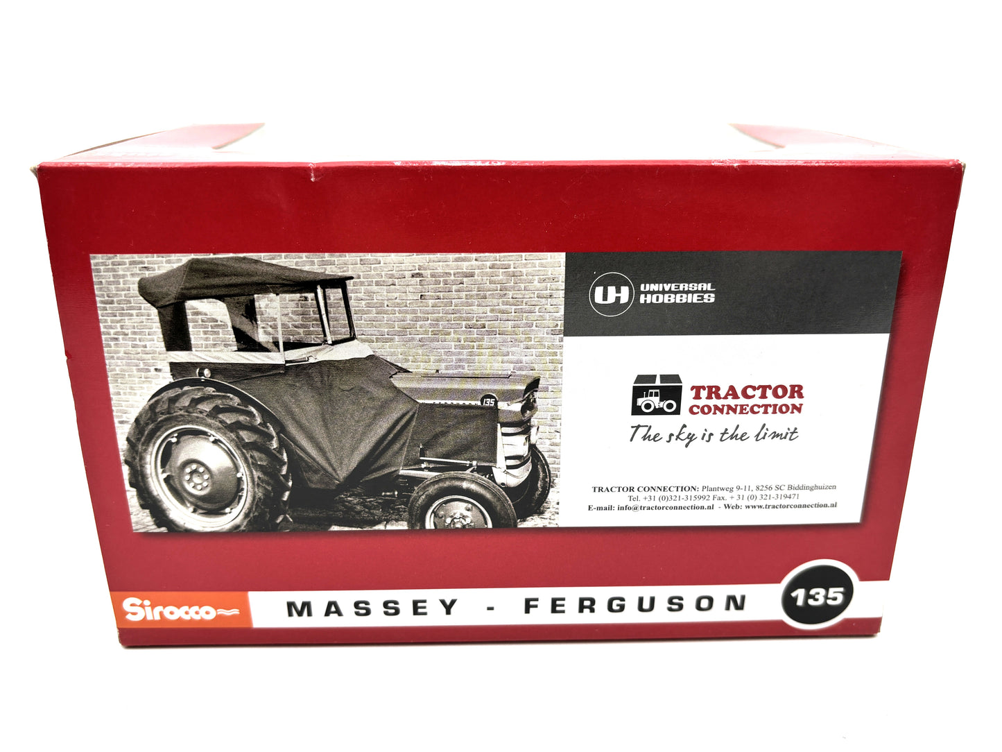 1/32 Massey Ferguson 135 Sirocco
