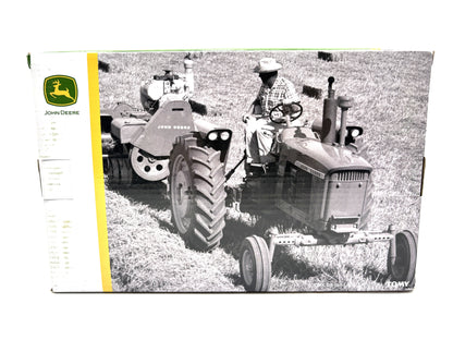 1/16 John Deere 3020 Replica Play