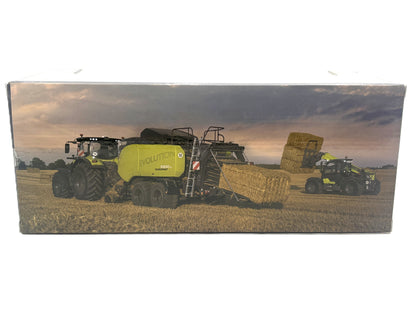 1/32 Claas Quadrant 5300FC "Night Edition"