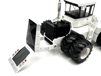 1/32 Big Bud 525-50 Signed "Ice Chaser"