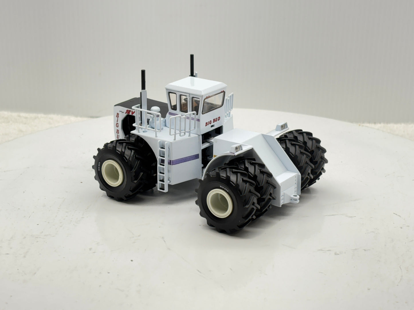 1/64 Big Bud 16V-747 760HP