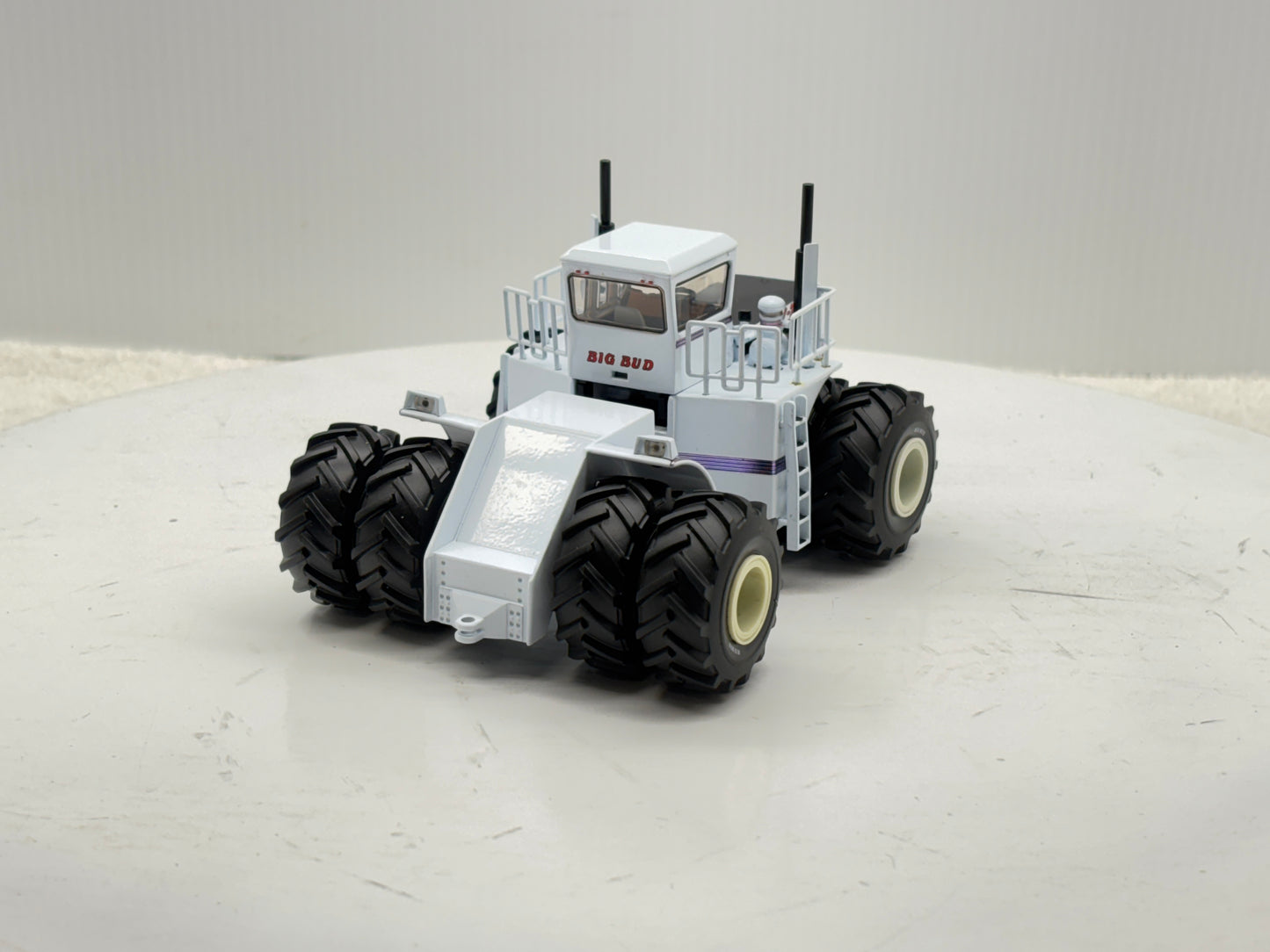 1/64 Big Bud 16V-747 760HP