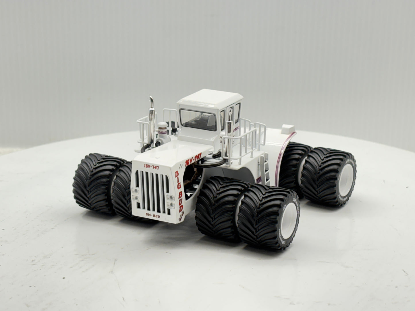 1/64 Big Bud 16V-747 Titan LSW Signed