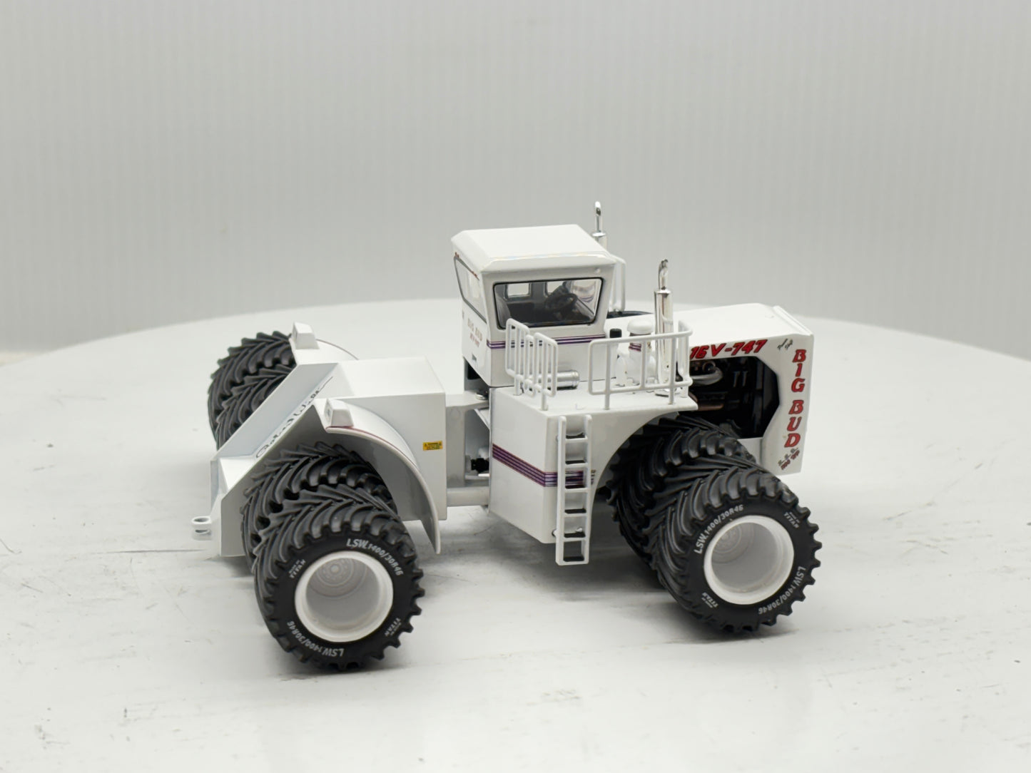 1/64 Big Bud 16V-747 Titan LSW Signed