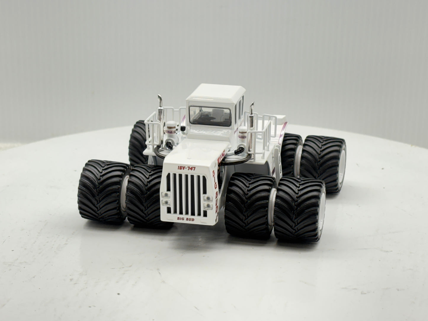 1/64 Big Bud 16V-747 Titan LSW Signed