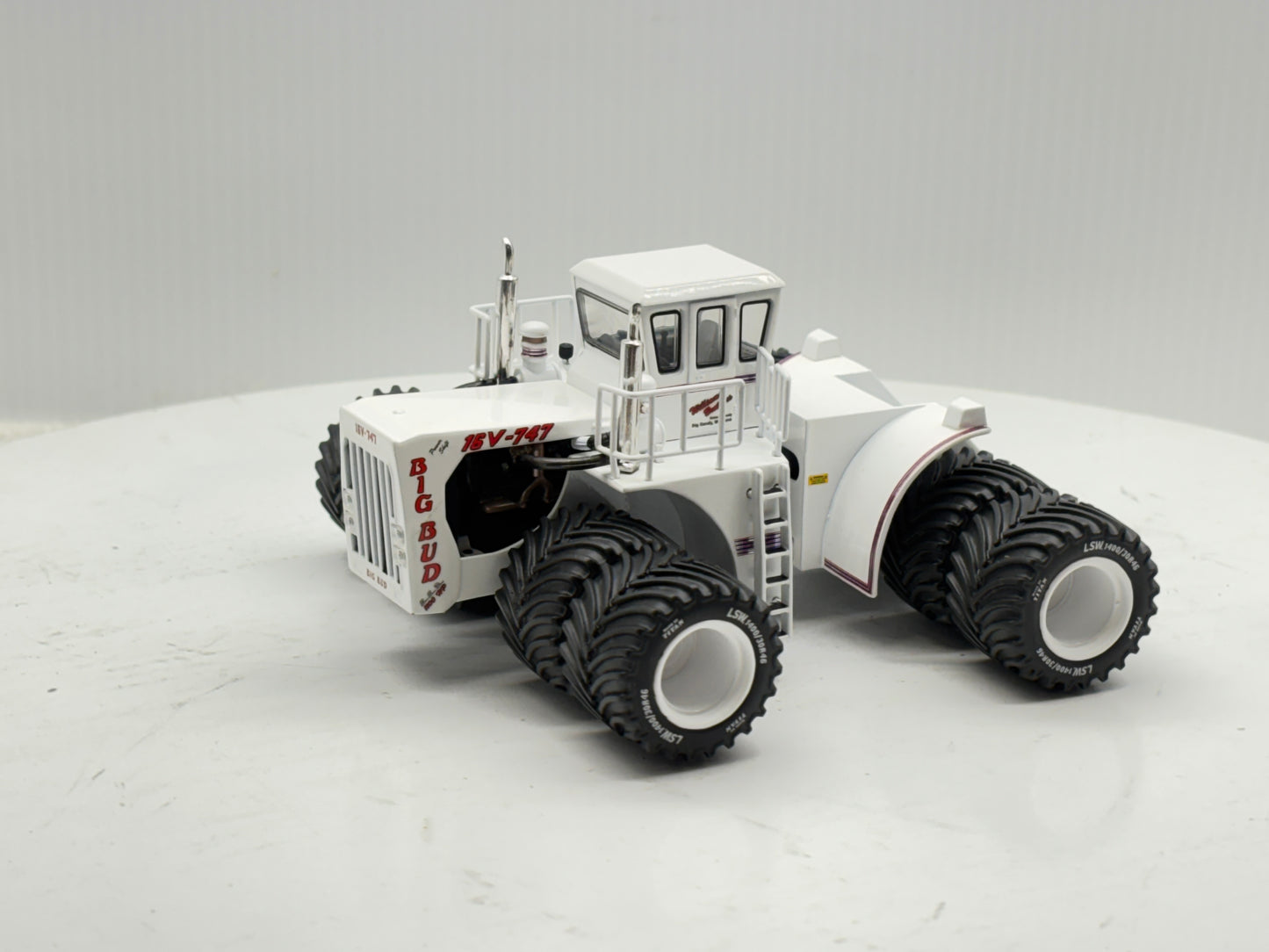 1/64 Big Bud 16V-747 Titan LSW Signed