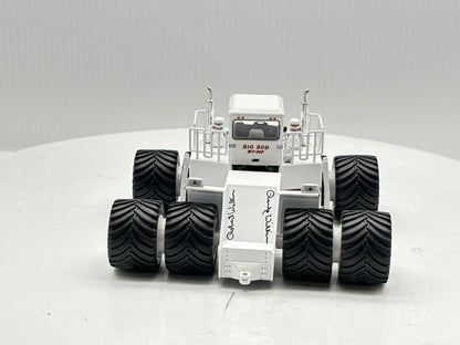 1/64 Big Bud 16V-747 Titan LSW Signed