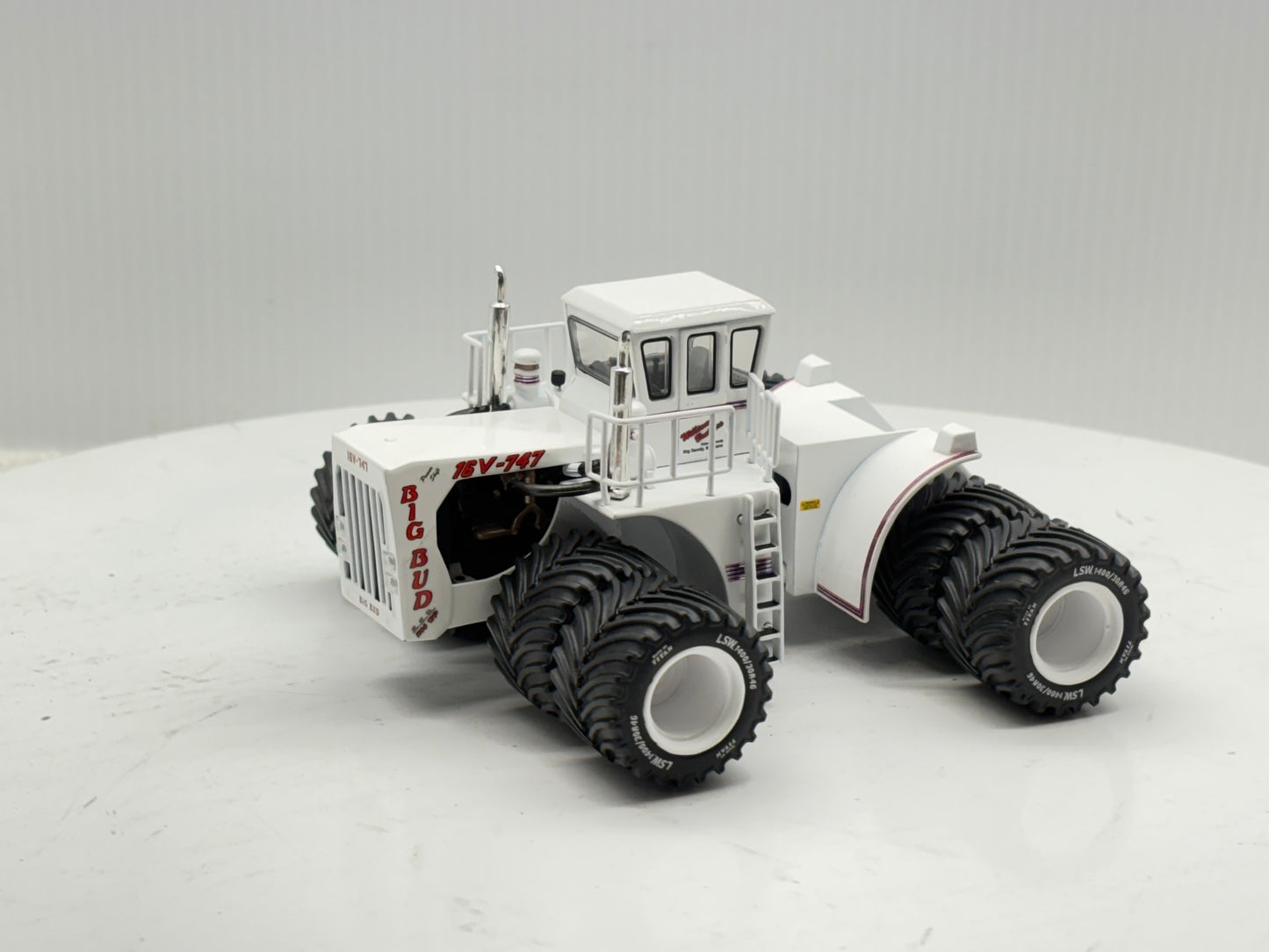 1/64 Big Bud 16V-747 Titan LSW Signed