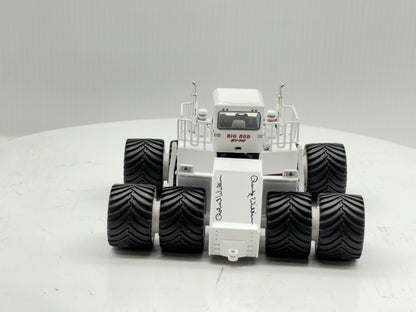1/64 Big Bud 16V-747 Titan LSW Signed