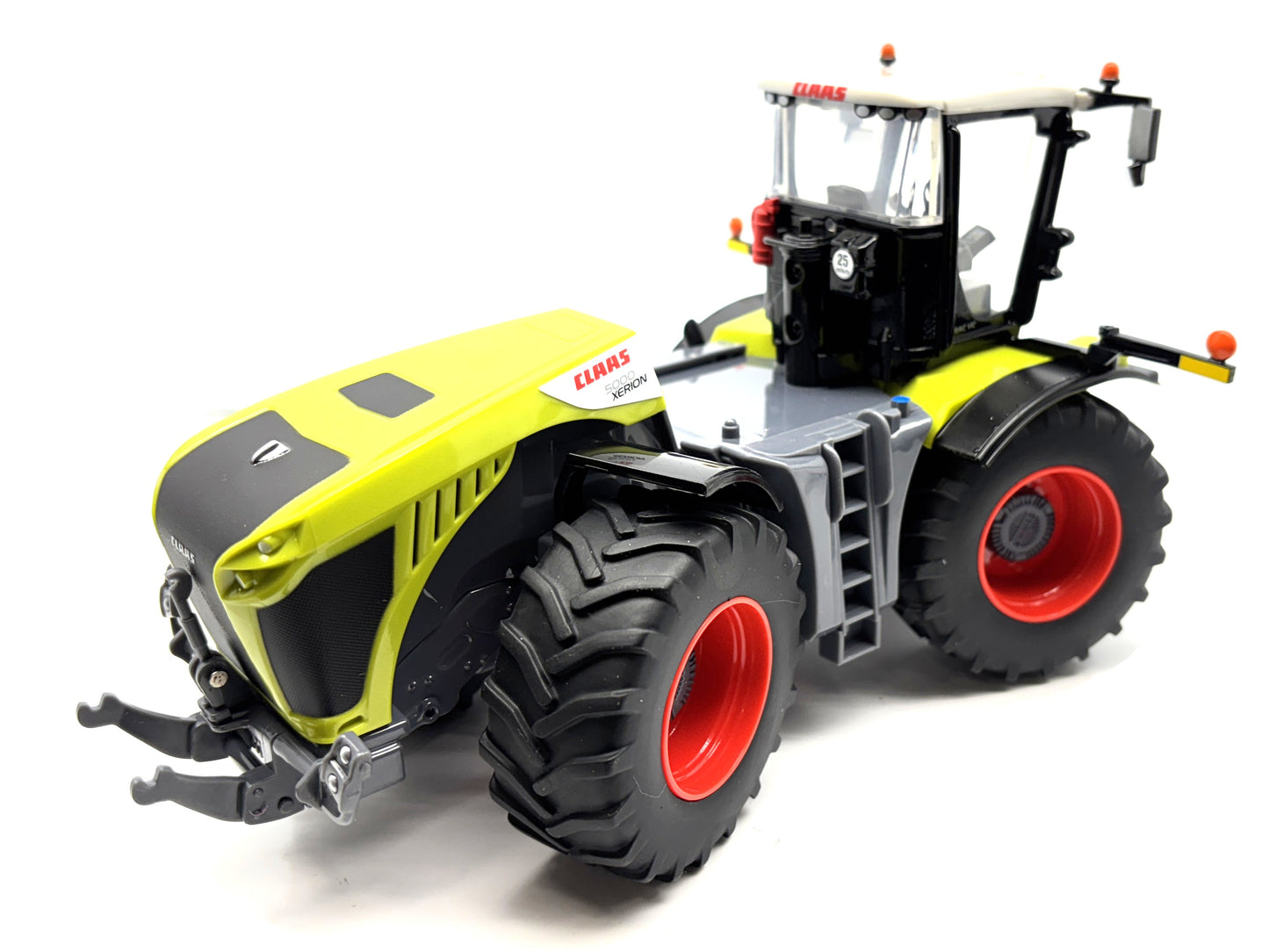 1/32 Claas 5000 Xerion